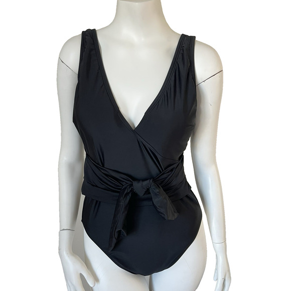 NWT Adore Me Plus Size Kaitlyn One-Piece Swimsuit Womens Size 0X Black - Picture 1 of 9
